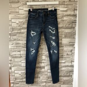 American Eagle || NWT Low-Rise Jeggings Indigo Dark Wash Navy Distressed Jeans